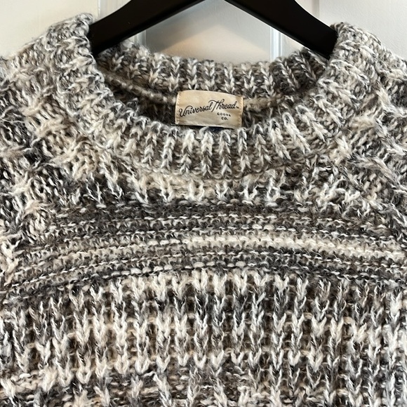 Universal Thread Thick Knit Fair Isle Sweater - Size Small - Picture 3 of 8